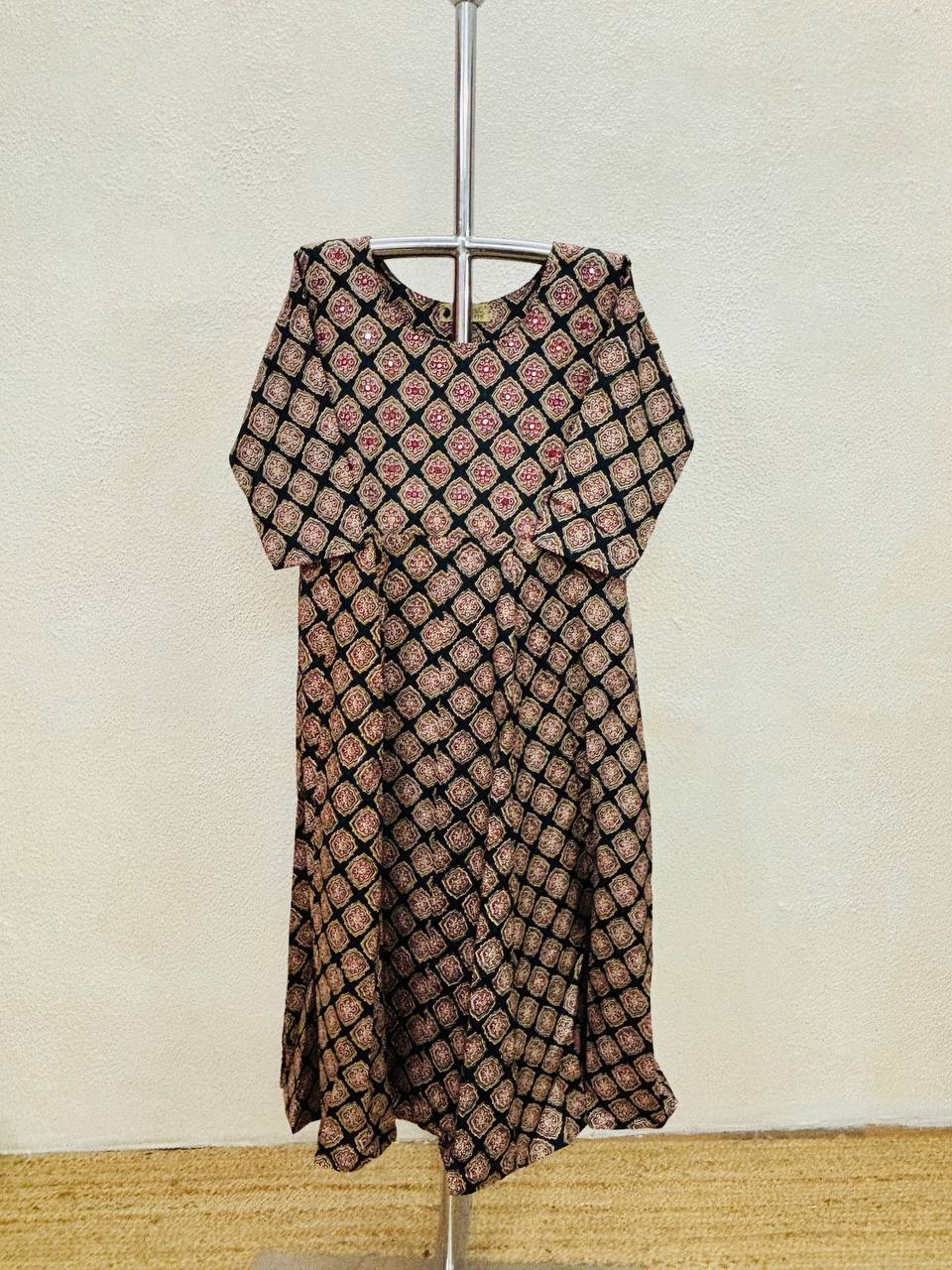 RS.600/- (50%Off on MRP Rs.1200/-)(NK140)