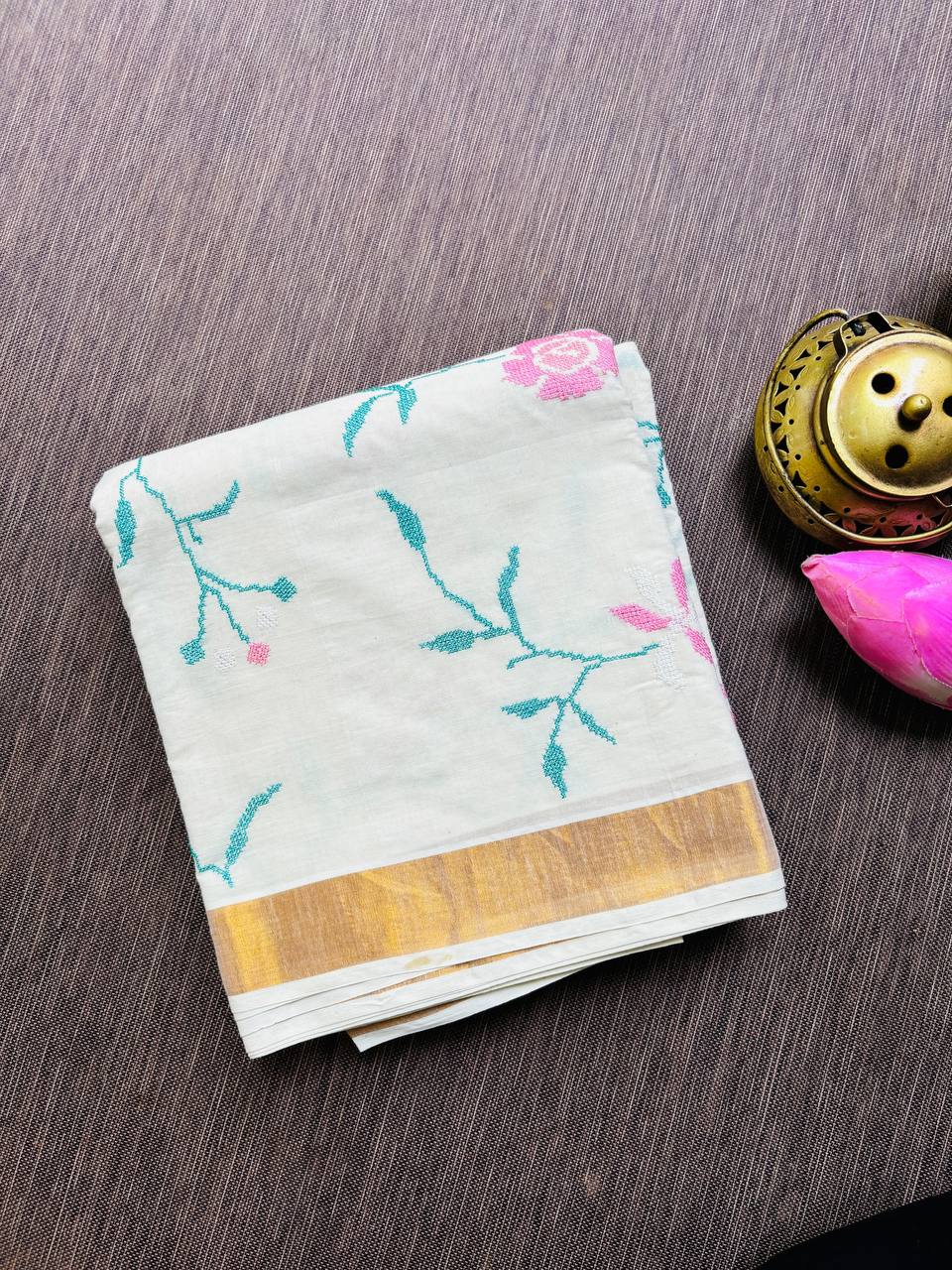 RS.1400/- (50% Off on MRP Rs.2800/-)( DS-523)