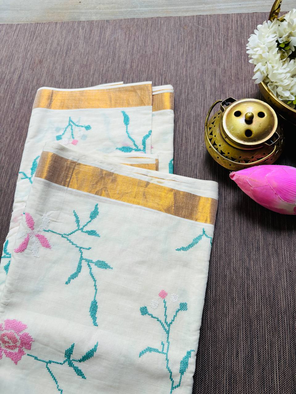 RS.1400/- (50% Off on MRP Rs.2800/-)( DS-523)