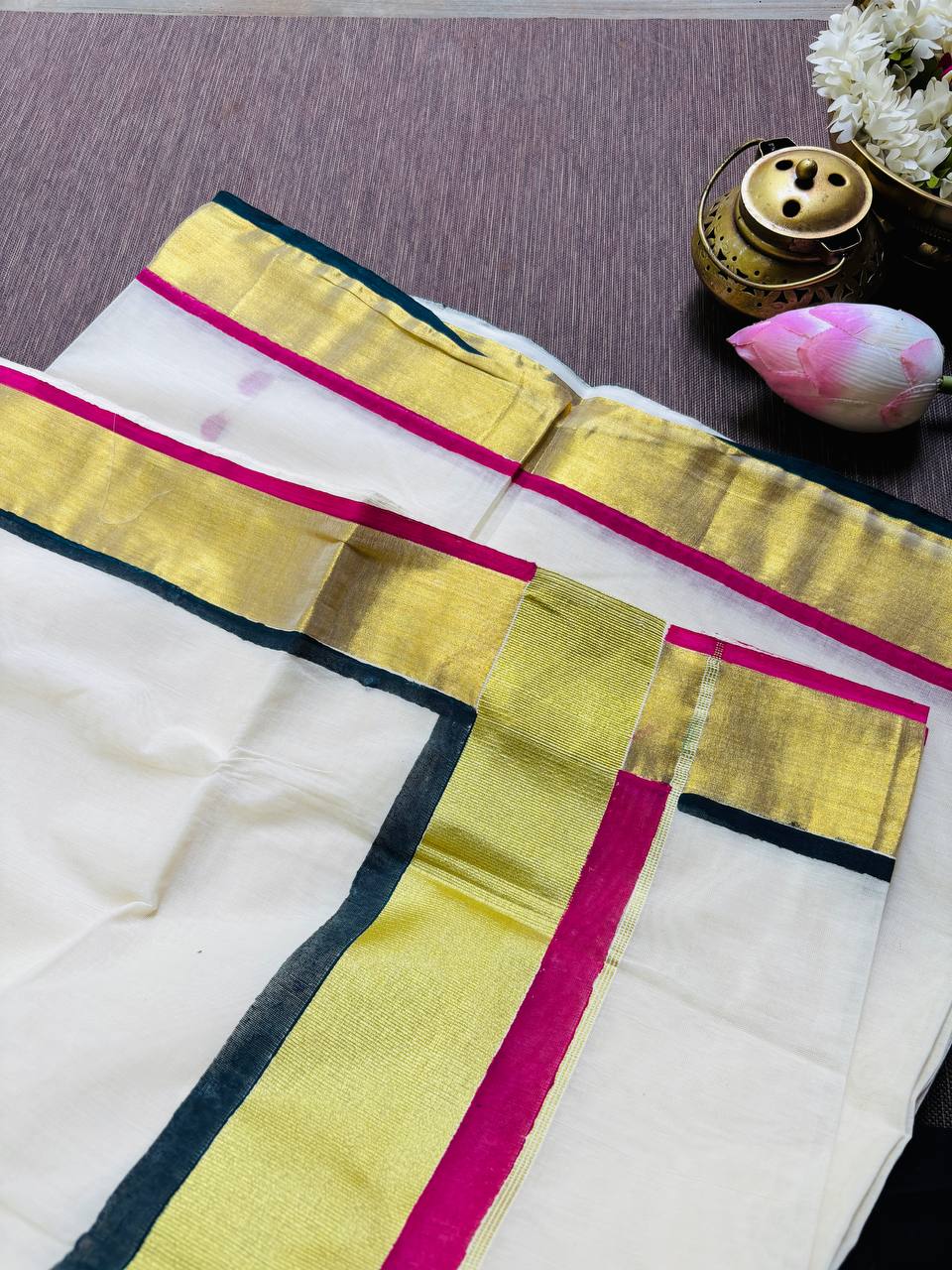 RS.890/- (50% Off on MRP Rs.1780/-)( DS-529)