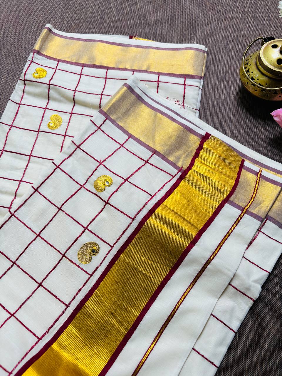RS.700/- (50% Off on MRP Rs.1400/-)( DS-532)