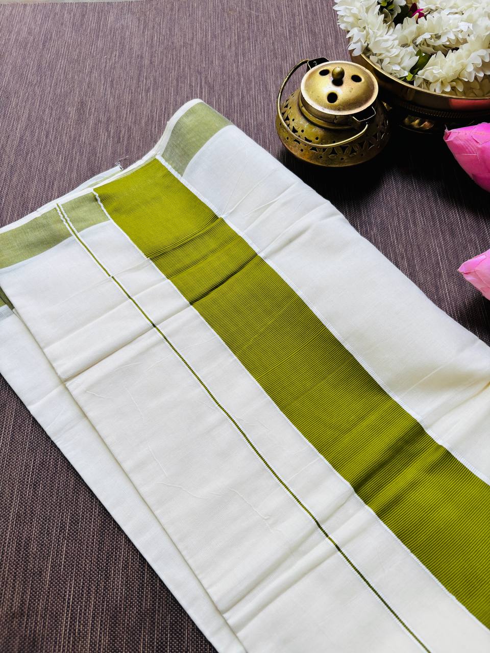RS.650/- (50% Off on MRP Rs.1300/-)( DS-535)