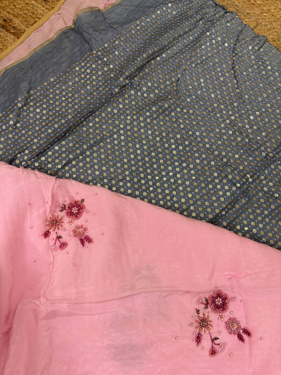 RS .1320/- (70% Off on MRP Rs.4400/-)( DS 557)
