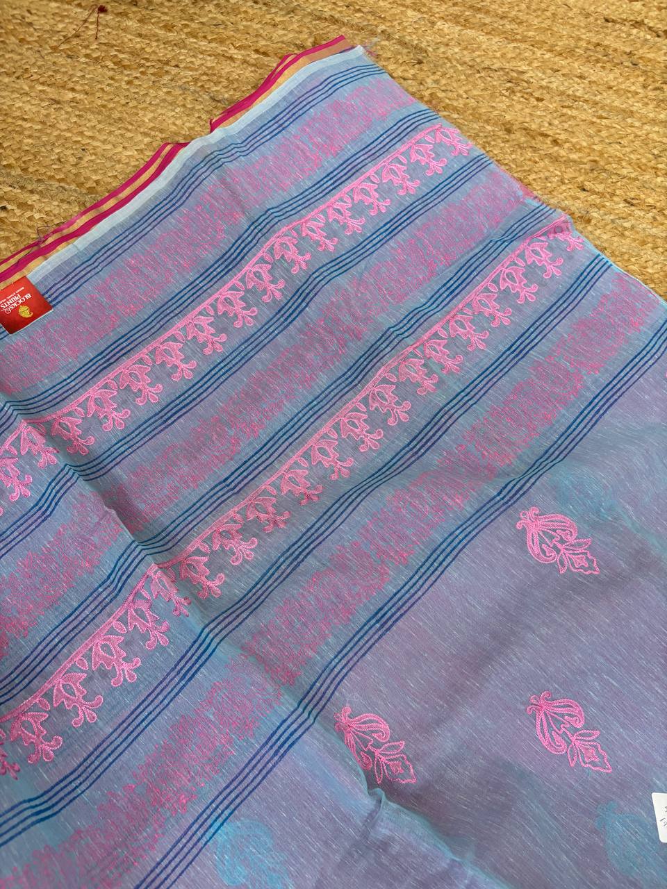RS .570/- (70% Off on MRP Rs.1900/-)( DS 573)