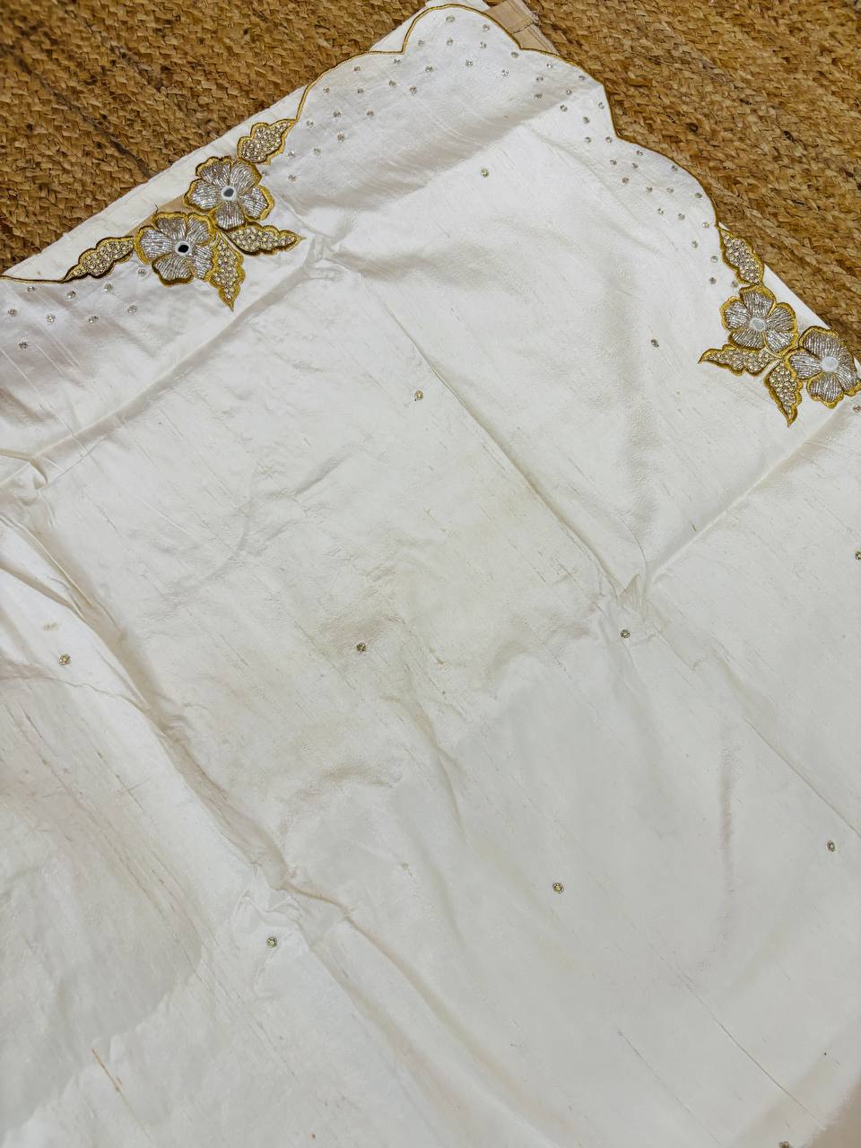RS .3600/- (80% Off on MRP Rs.18000/-)( DS607)