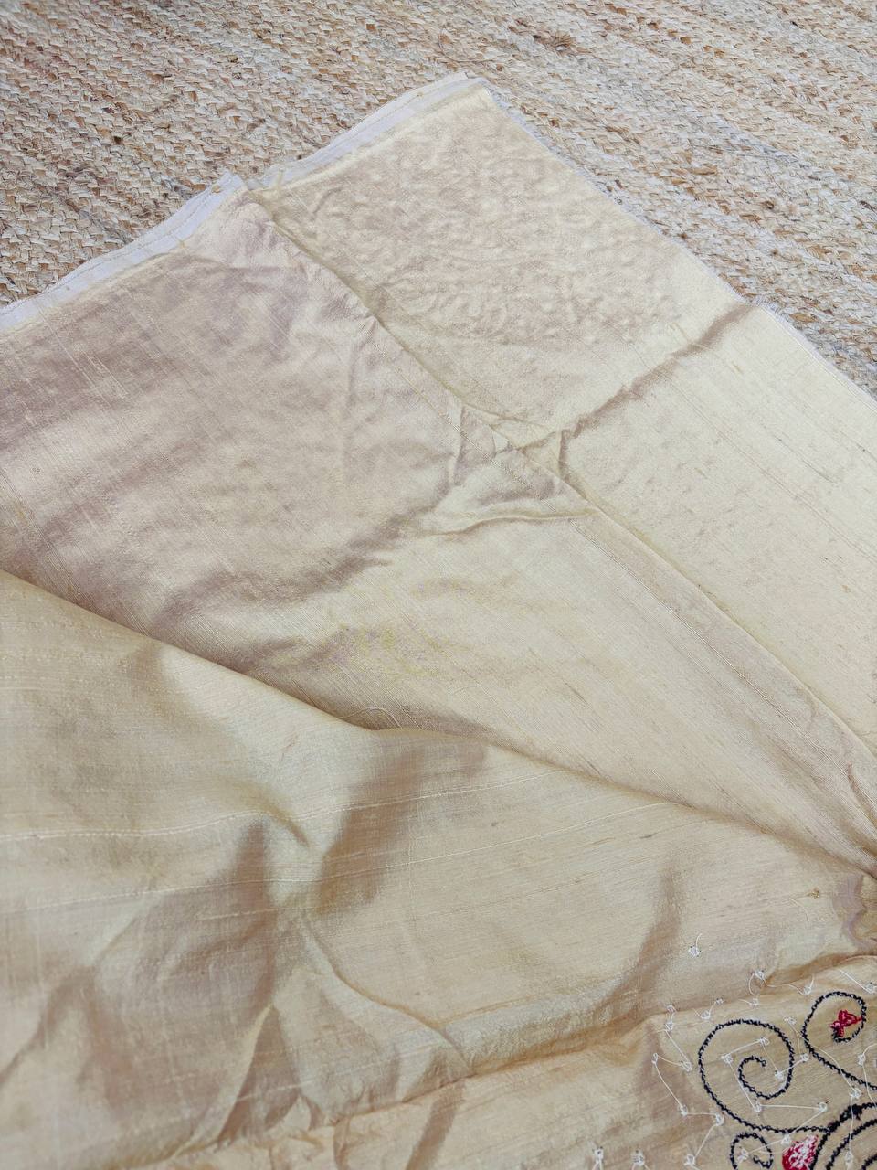 RS.1440/- (70% Off on MRP Rs.4800/-)( DS614)