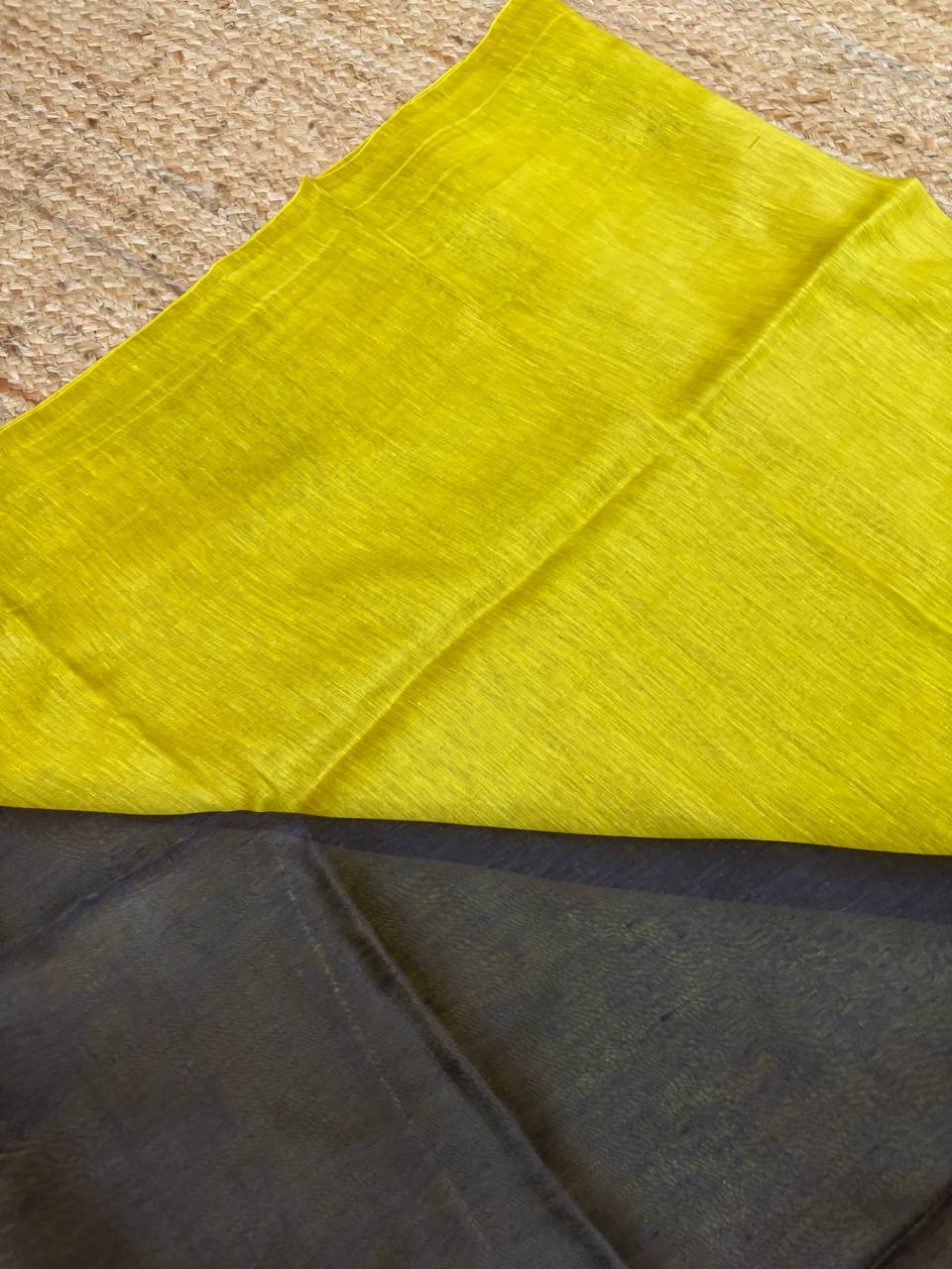 RS.1560/- (70% Off on MRP Rs.5200/-)( DS625)