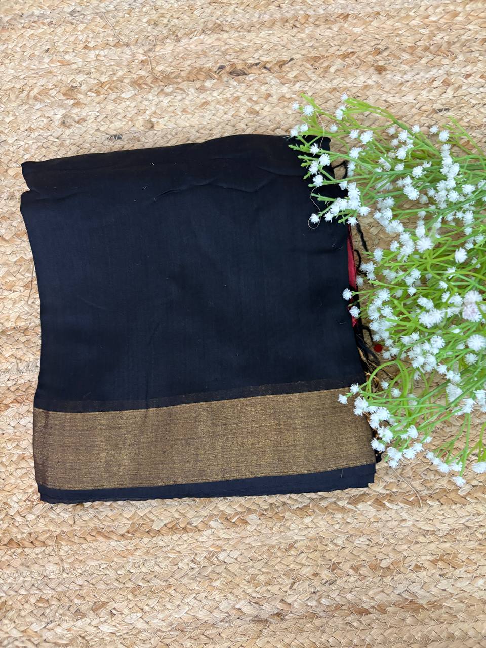 RS.540/- (70% Off on MRP Rs.1800/-)( DS618)