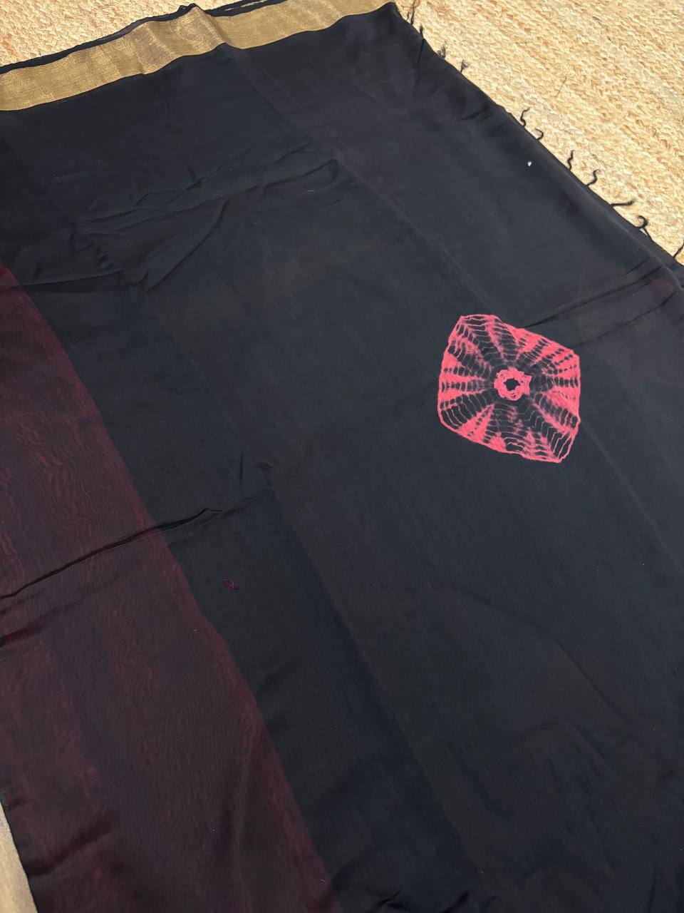 RS.540/- (70% Off on MRP Rs.1800/-)( DS618)