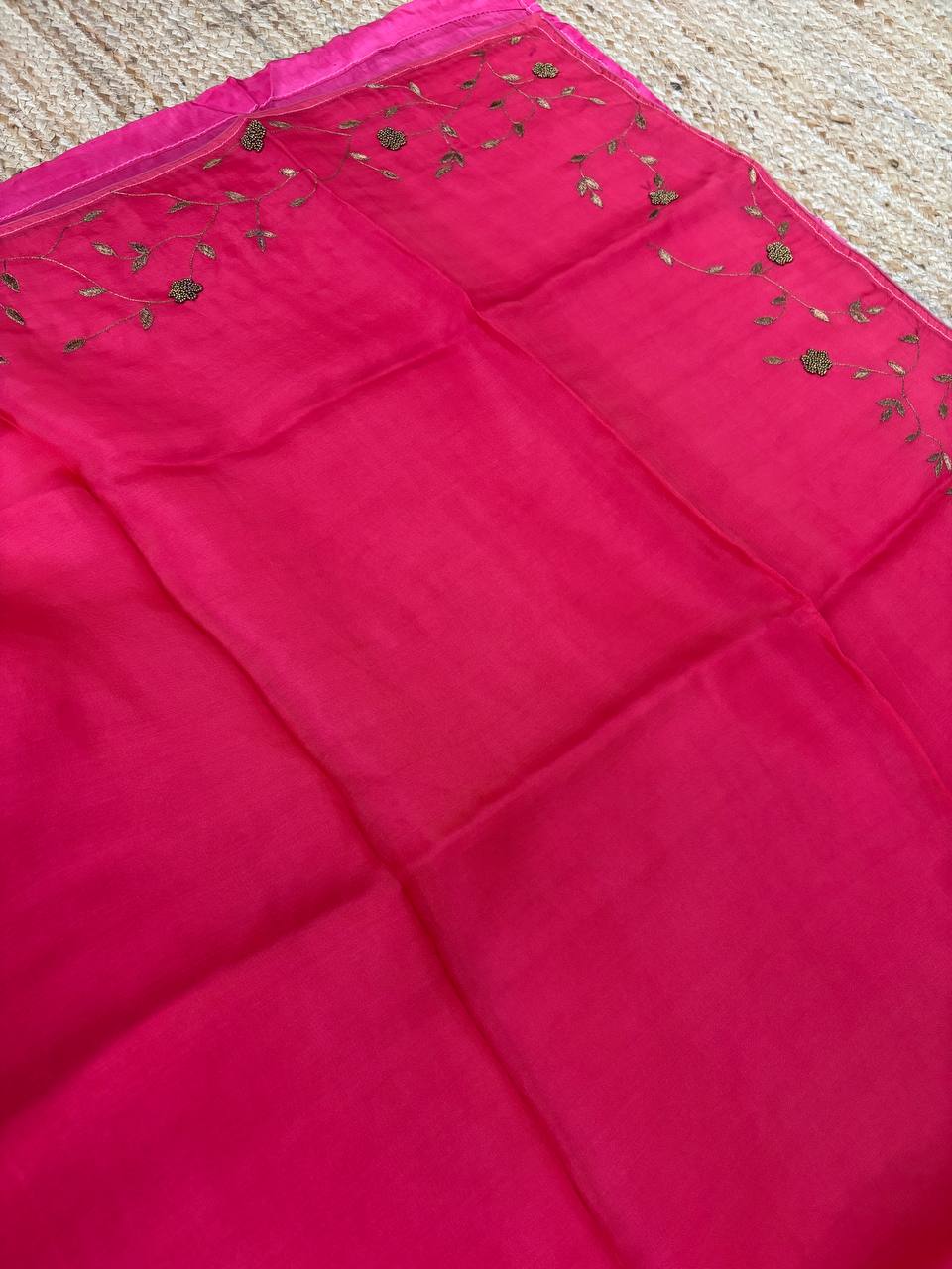 RS .1260/- (70% Off on MRP Rs.4200/-)( DS629)