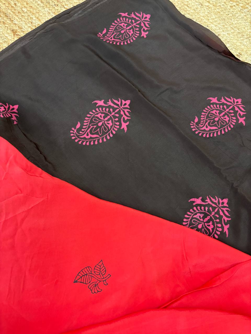 RS .660/- (70% Off on MRP Rs.2200/-)( DS630)