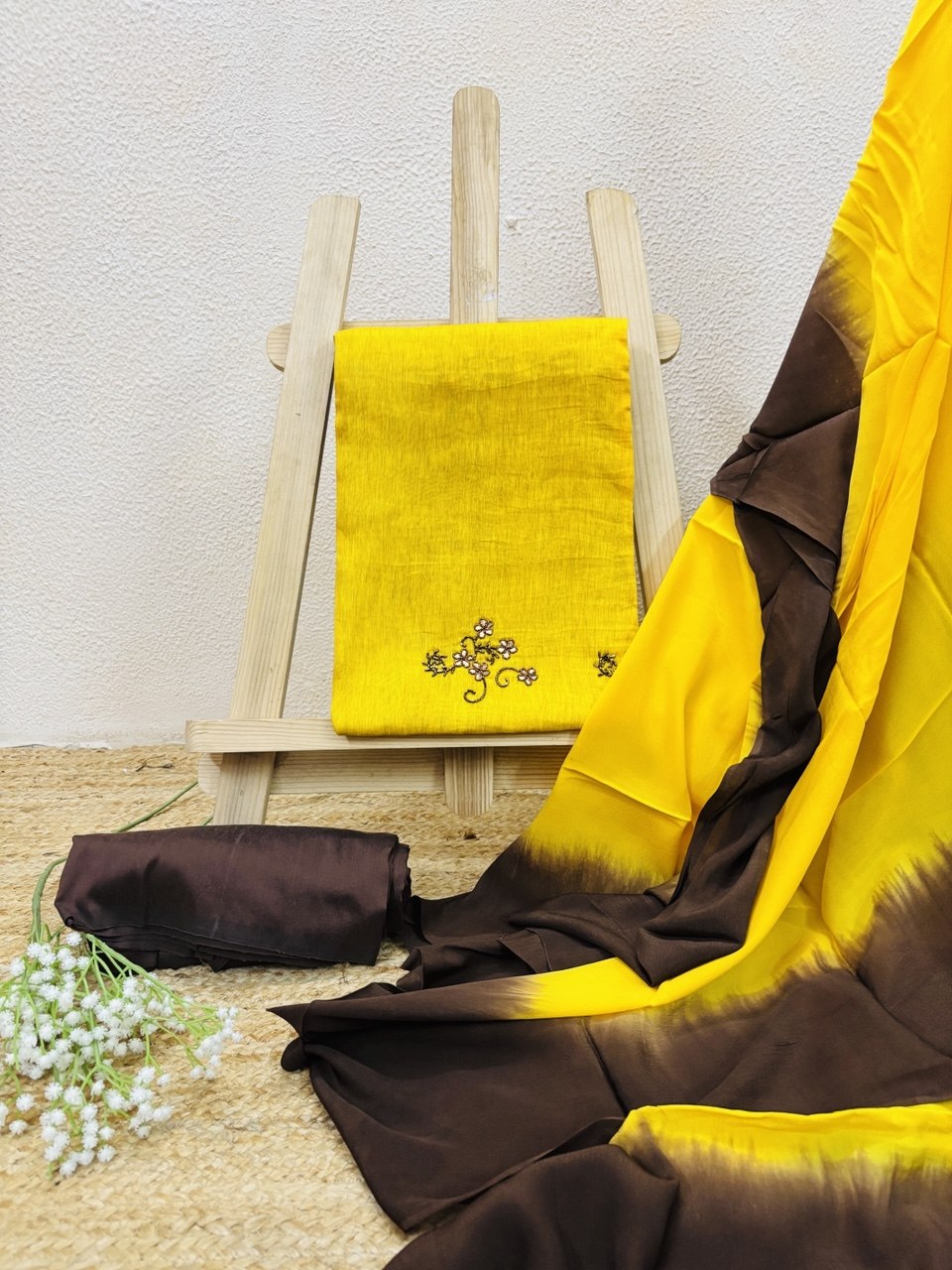 RS. 1250/- (50% Off on MRP Rs. 2500/-)( DS-637)