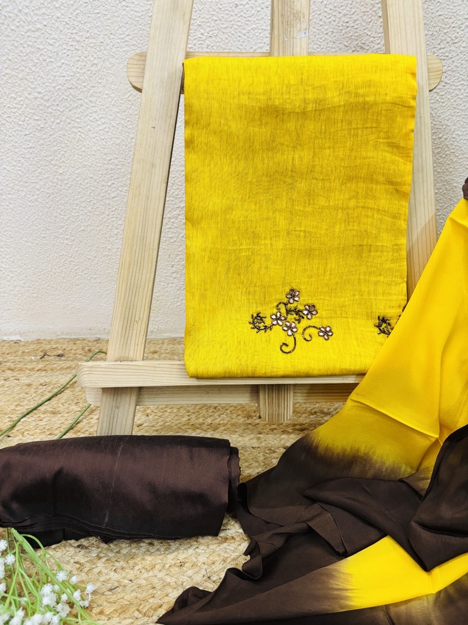 RS. 1250/- (50% Off on MRP Rs. 2500/-)( DS-637)