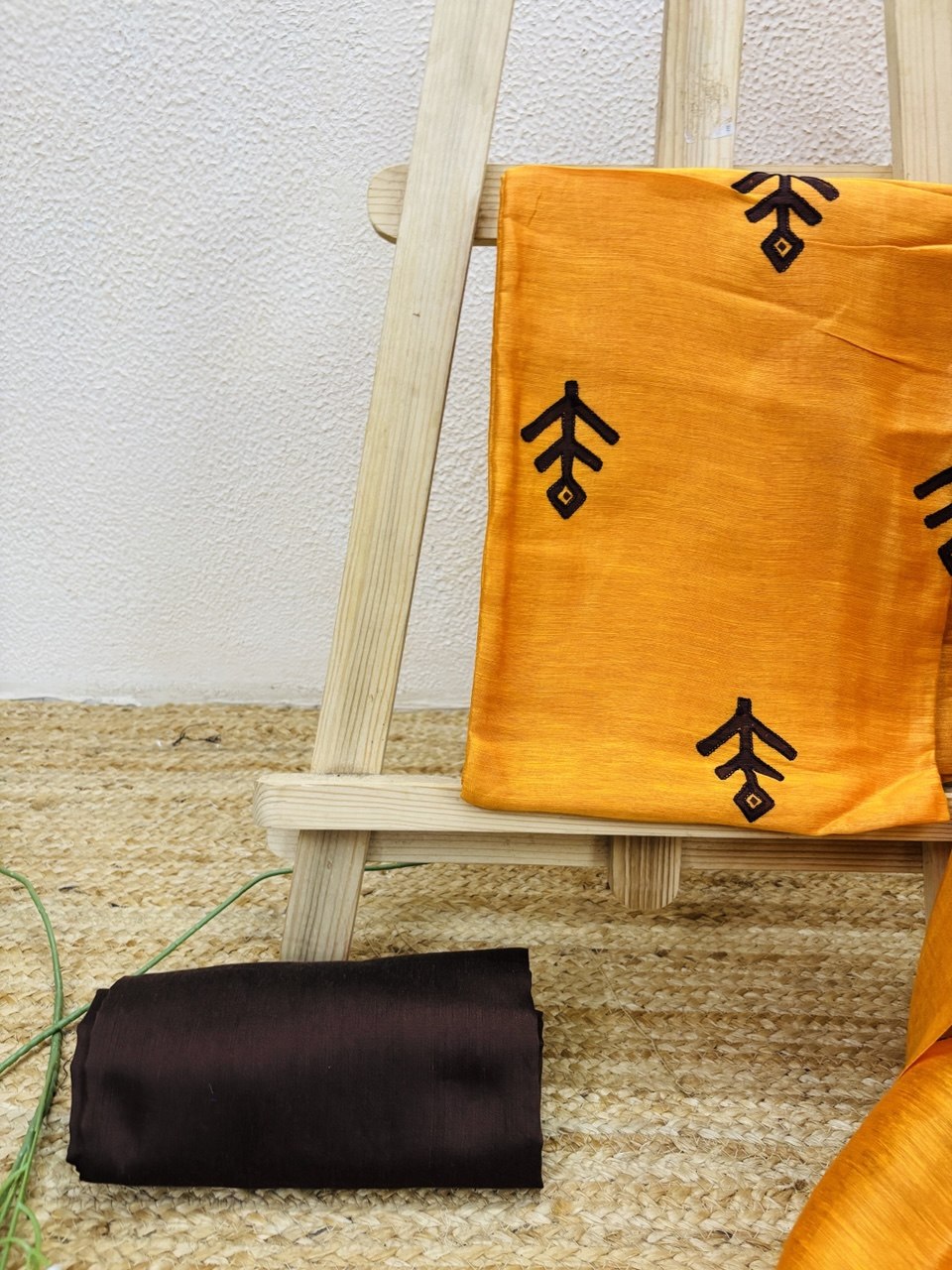 RS. 1250/- (50% Off on MRP Rs. 2500/-)( DS-635)