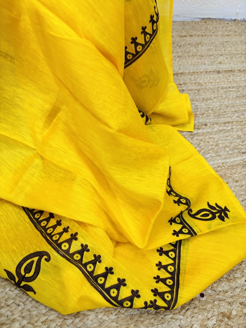 RS. 1250/- (50% Off on MRP Rs. 2500/-)( DS-636)