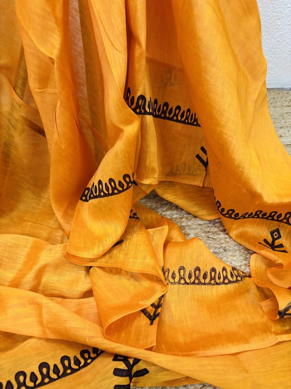 RS. 1250/- (50% Off on MRP Rs. 2500/-)( DS-635)