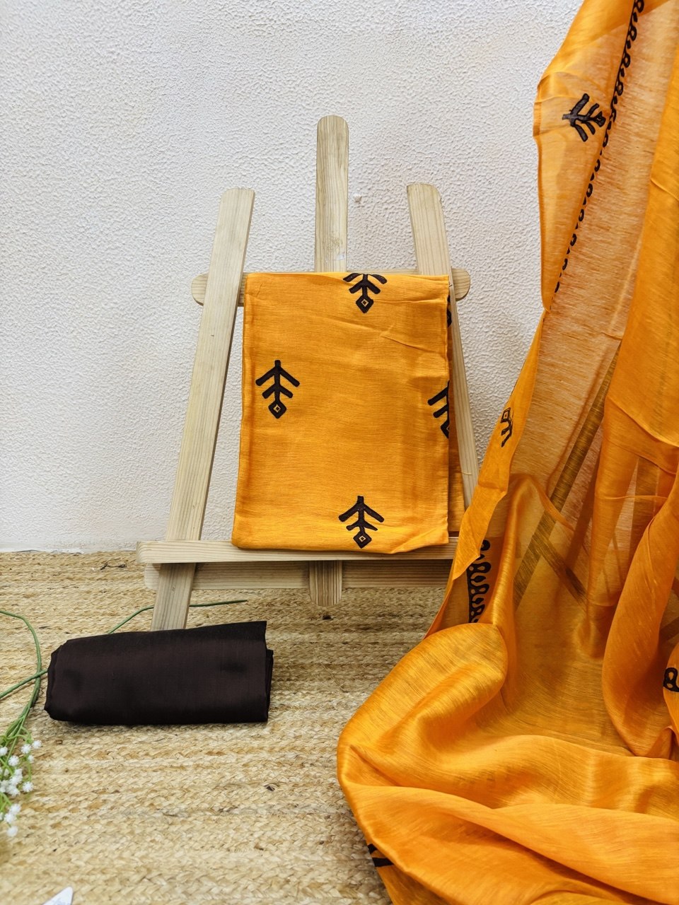 RS. 1250/- (50% Off on MRP Rs. 2500/-)( DS-635)