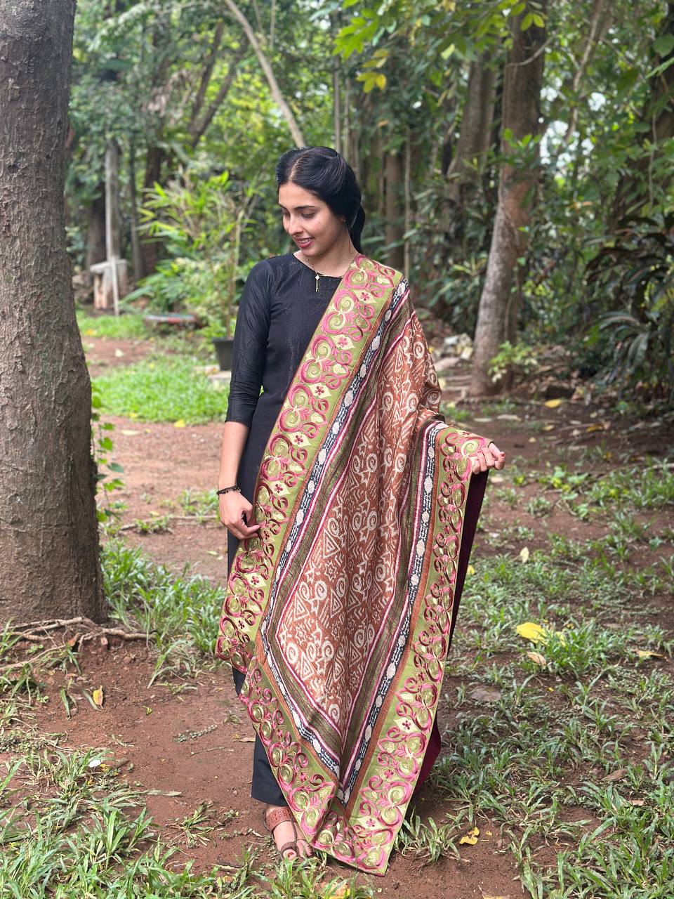 RS. 950/- (50% Off on MRP Rs. 1900/-)( DS-667)
