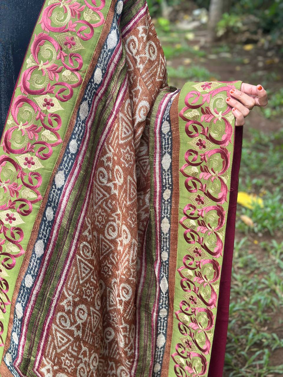 RS. 950/- (50% Off on MRP Rs. 1900/-)( DS-667)