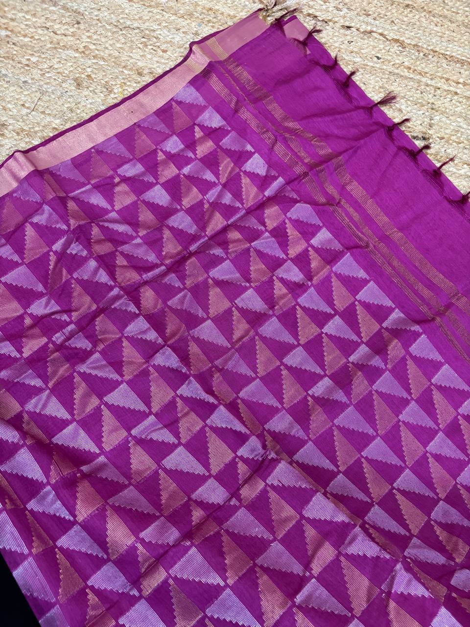 RS. 570/- (70% Off on MRP Rs. 1900/-)( DS-701)