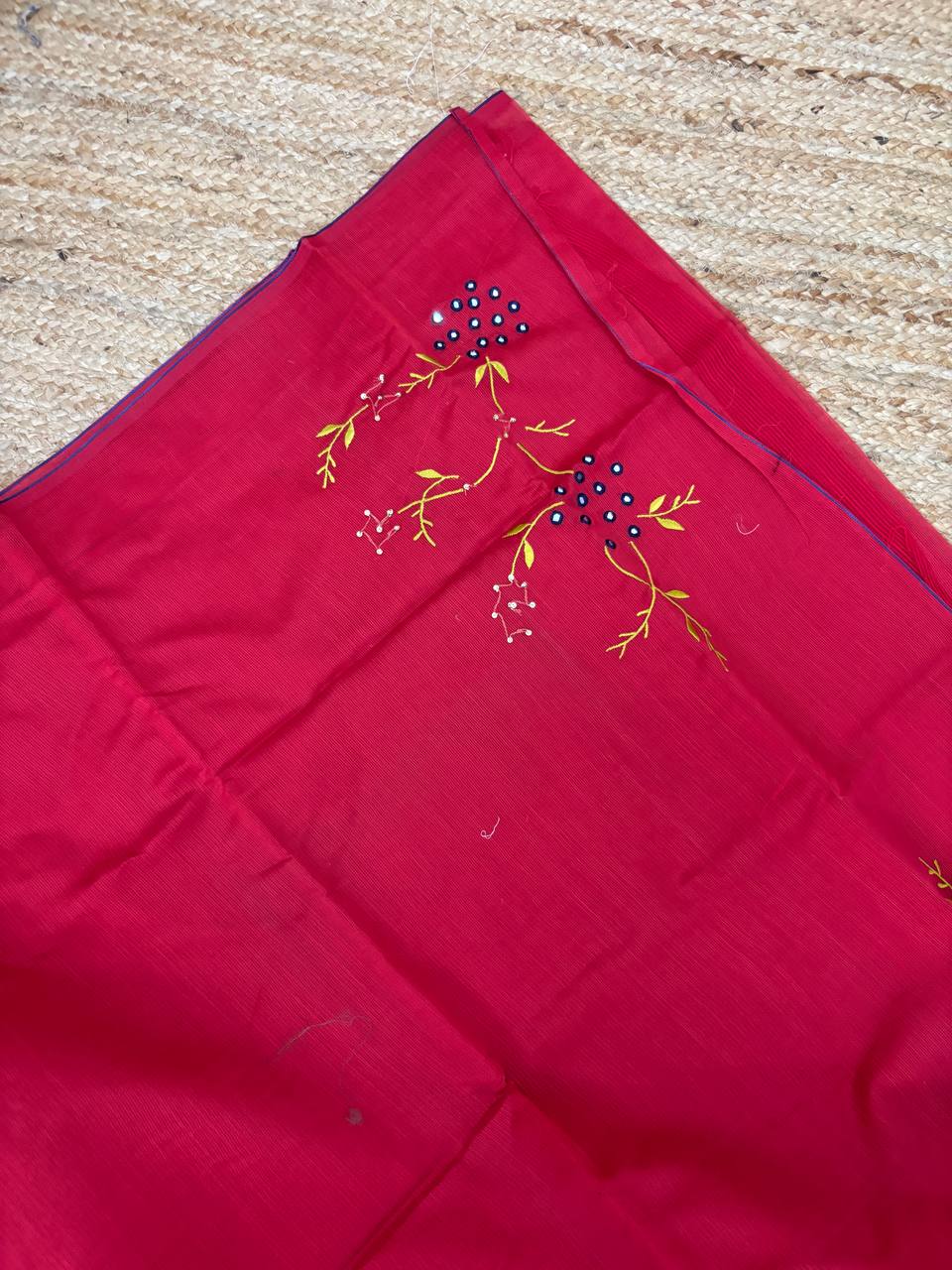 RS. 570/- (70% Off on MRP Rs. 1900/-)( DS-702)