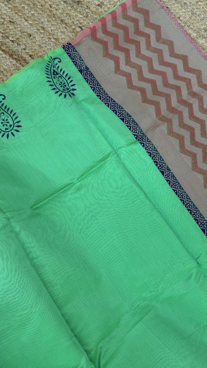 RS.490/- (50% Off on MRP Rs.980/-)( DS-713)