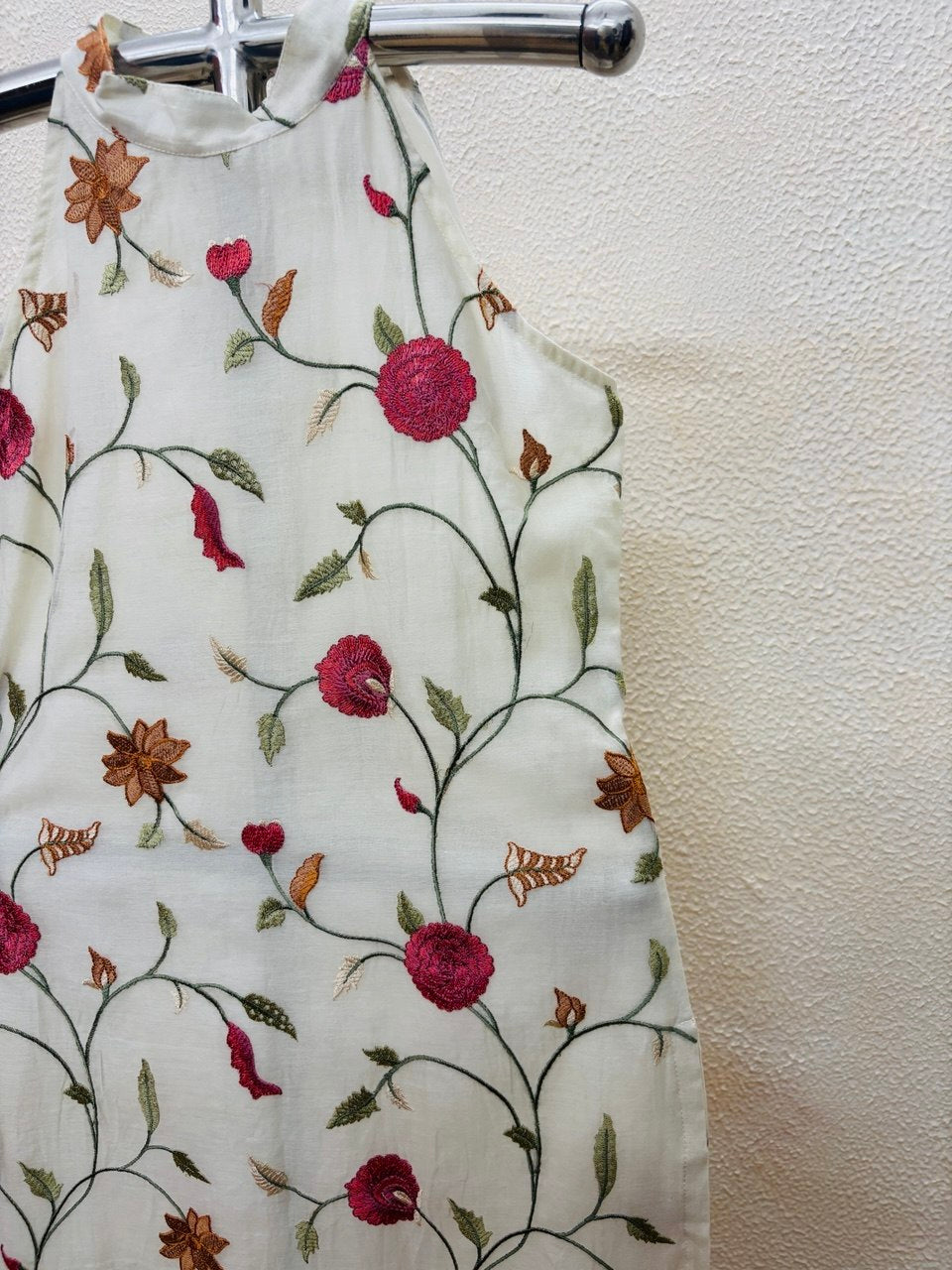 RS-850/- (50%Off on MRP Rs.1700/-)(DS-734)