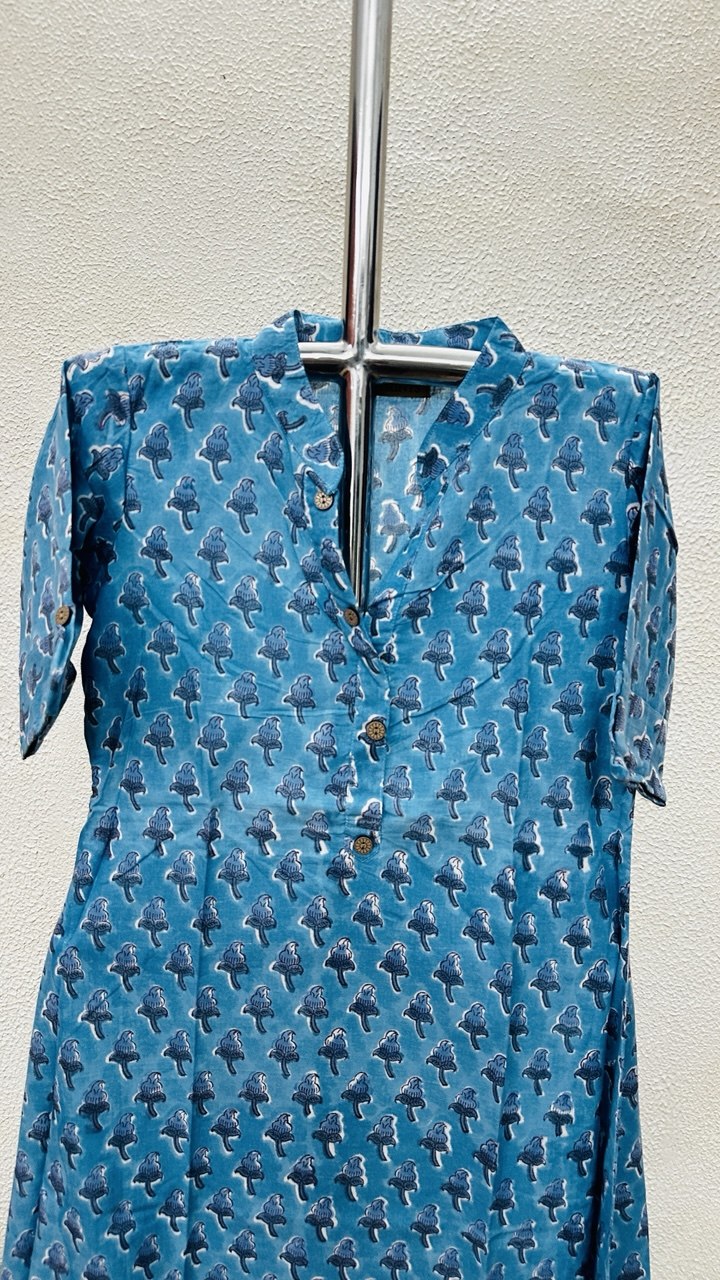 RS.550/- (50%Off on MRP Rs.1100/-)(DS-755)