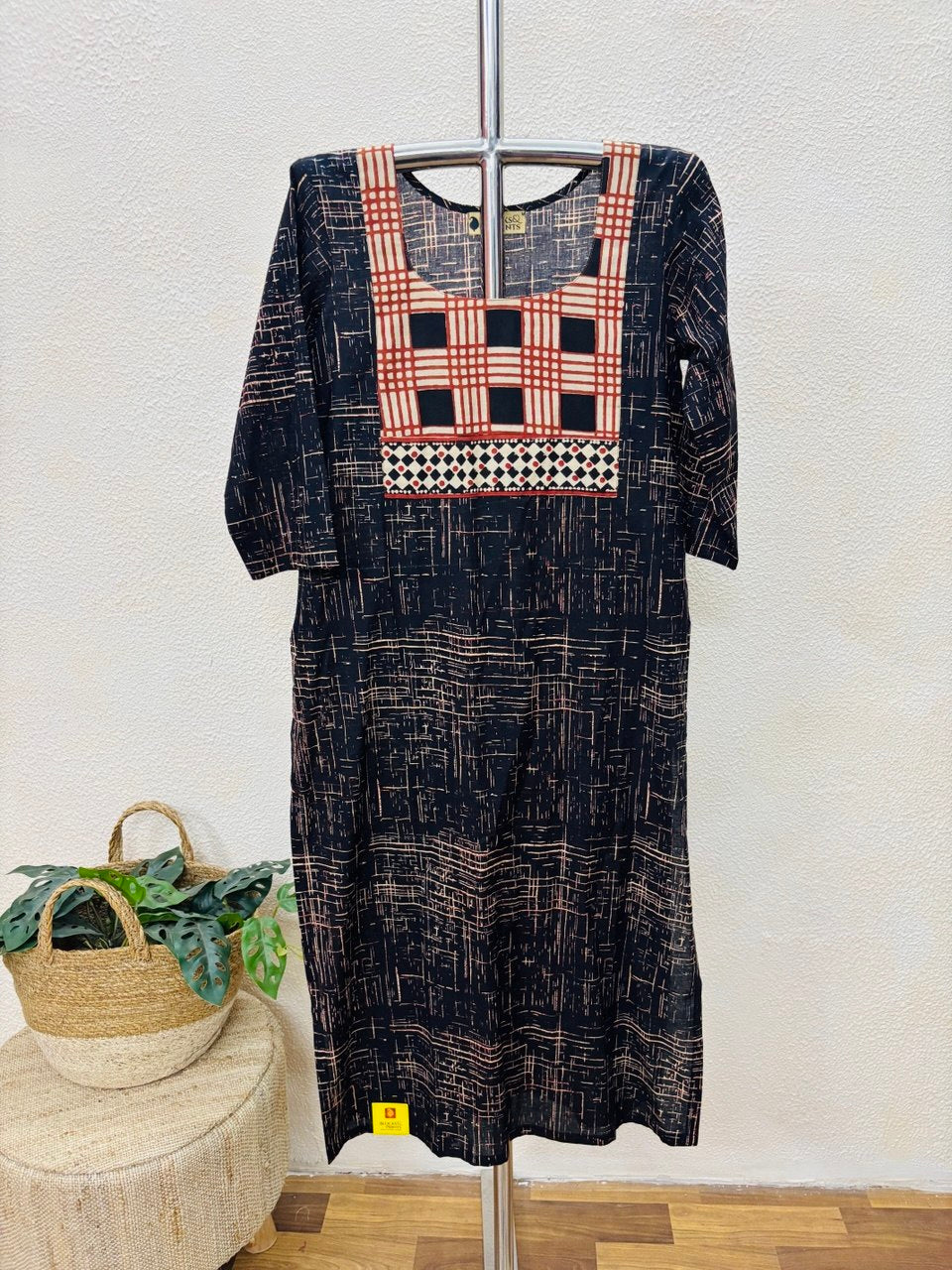 RS.450/- (50%Off on MRP Rs.900/-)(DS-783)