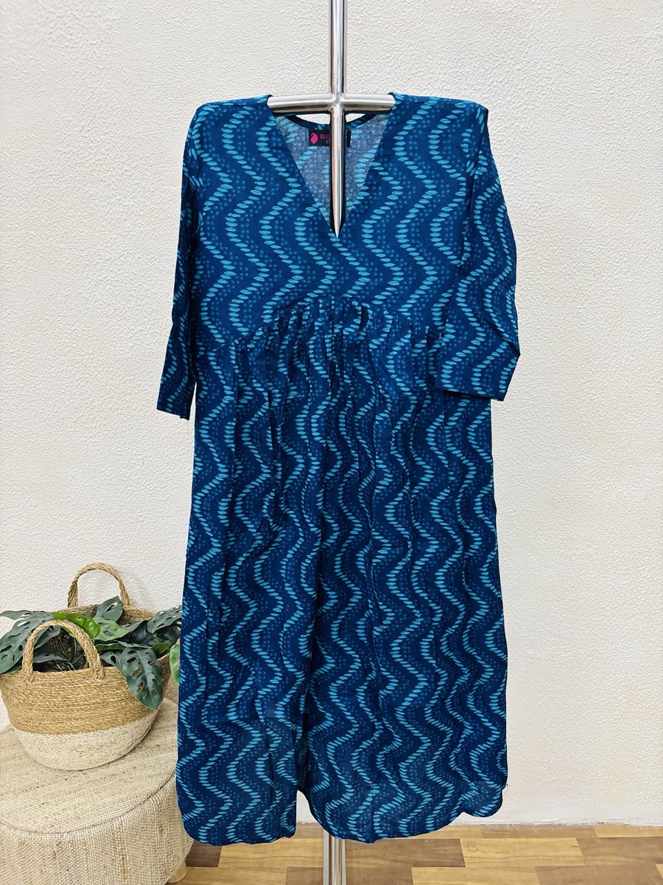 RS.600/- (50%Off on MRP Rs.1200/-)(DS-781)