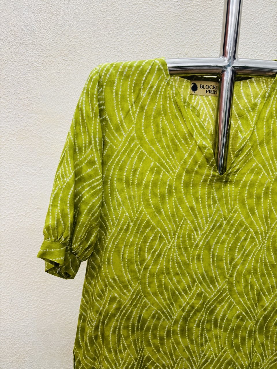 RS.440/- (50%Off on MRP Rs.880/-)(DS-790)
