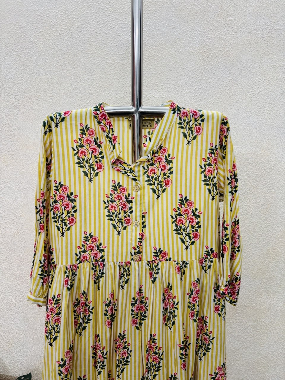 RS.490/- (50%Off on MRP Rs.980/-)(DS-796)