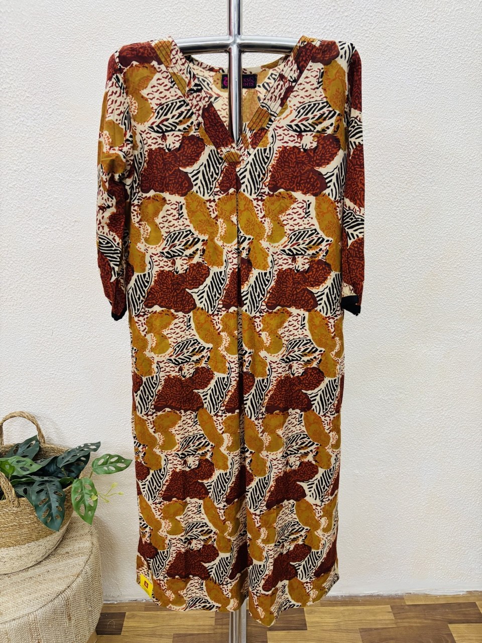 RS.550/- (50%Off on MRP Rs.1100/-)(DS-788)