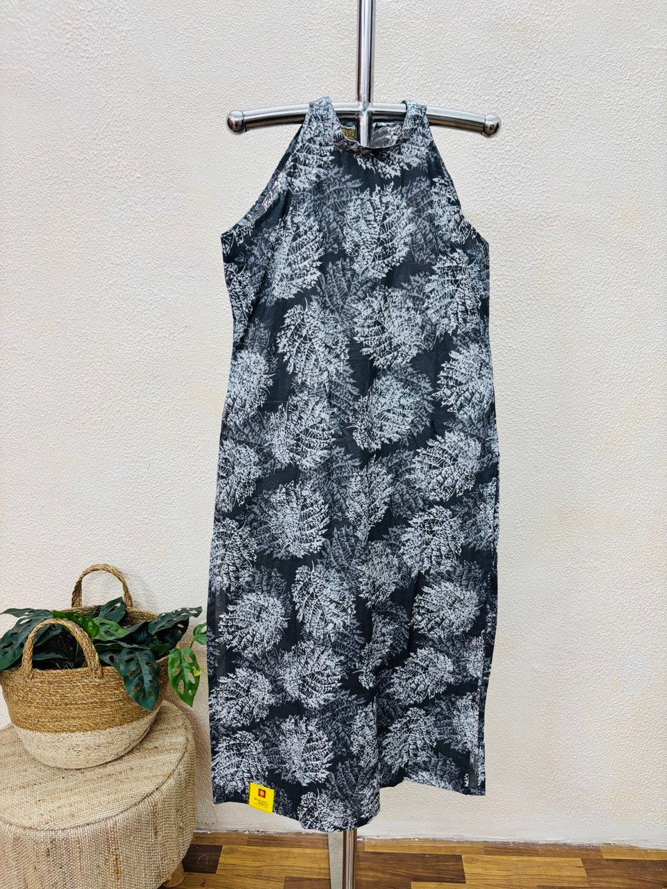 RS.490/- (50%Off on MRP Rs.980/-)(DS-826)