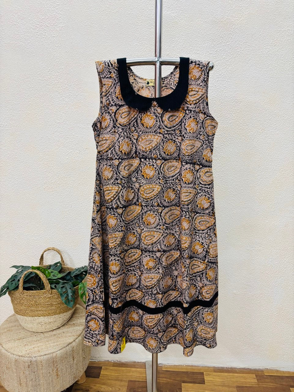 RS.550/- (50%Off on MRP Rs.1100/-)(DS-794)