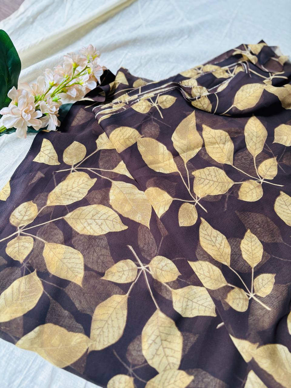 RS .300/- (50% Off on MRP Rs.600/-)( DS835)