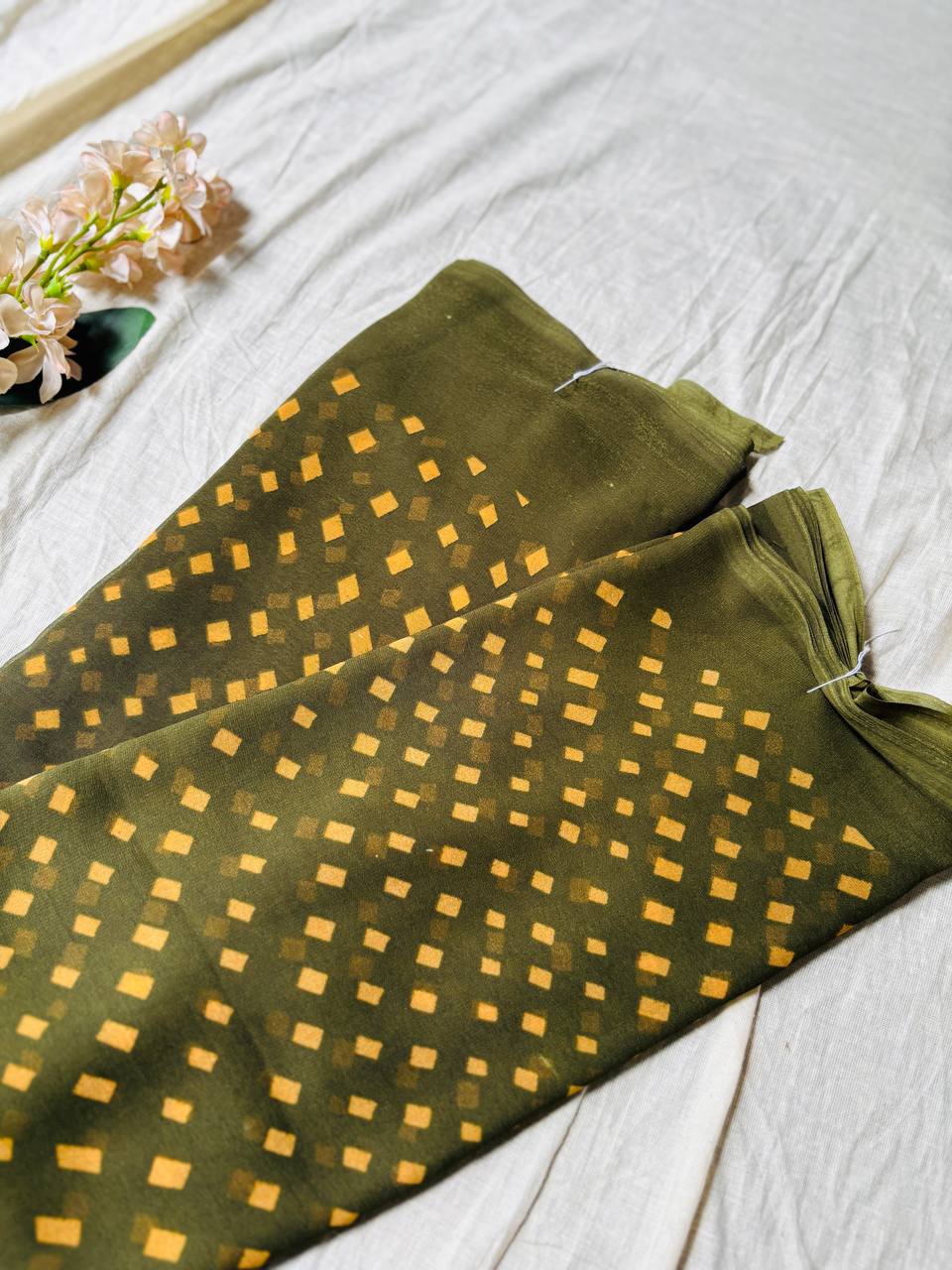 RS .300/- (50% Off on MRP Rs.600/-)( DS836)