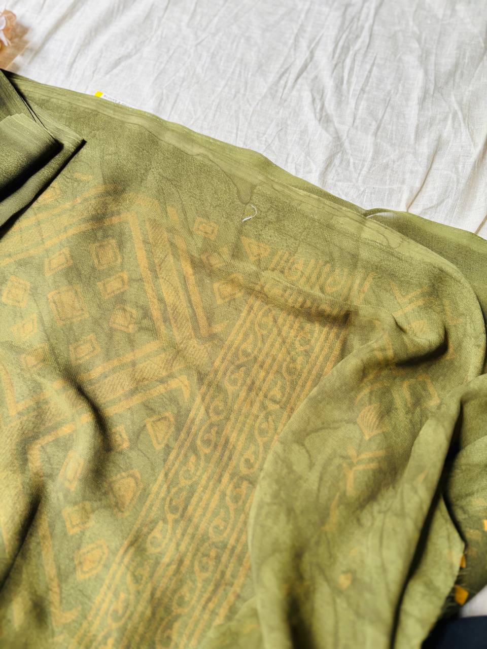 RS .300/- (50% Off on MRP Rs.600/-)( DS836)