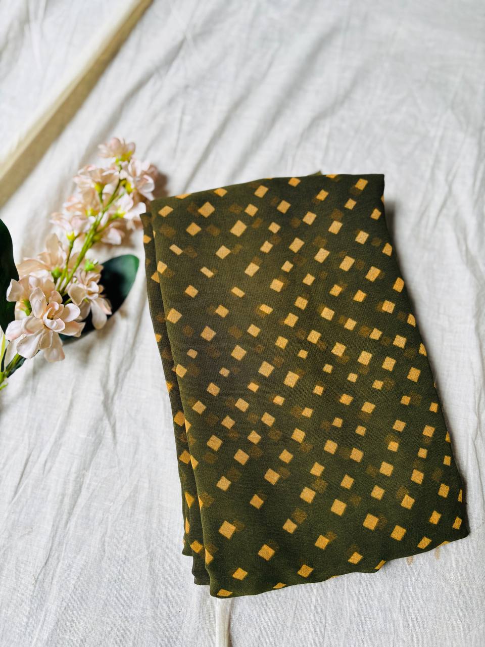RS .300/- (50% Off on MRP Rs.600/-)( DS836)