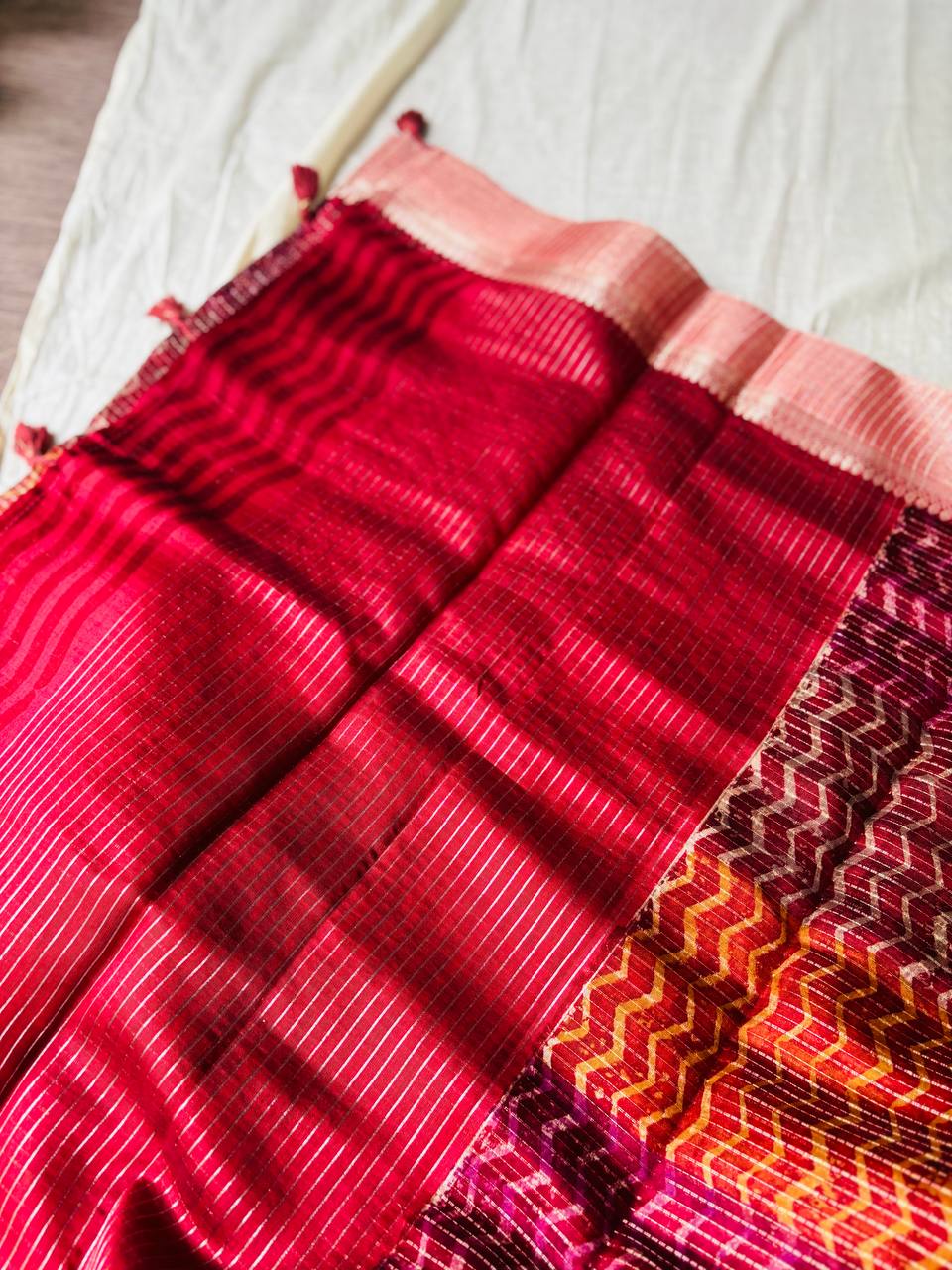 RS .1155/- (70% Off on MRP Rs.3850/-)( DS855)