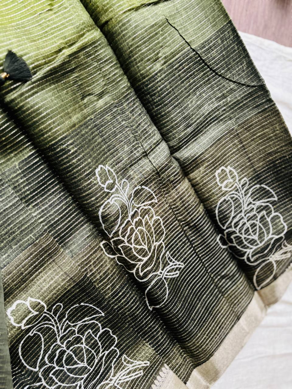RS .1155/- (70% Off on MRP Rs.3850/-)( DS856)