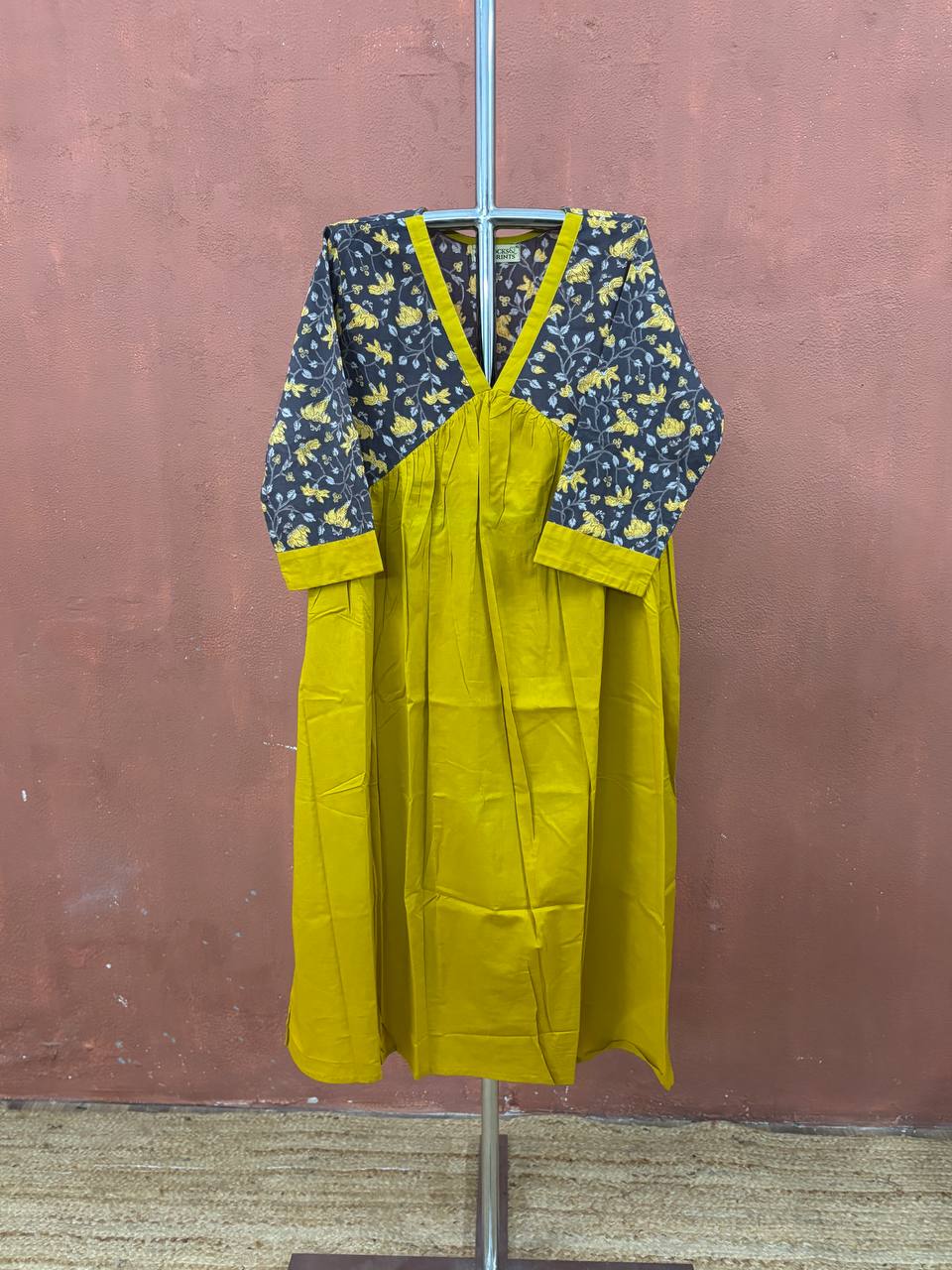 RS.490/- (50%Off on MRP Rs.980/-)(DS-864)