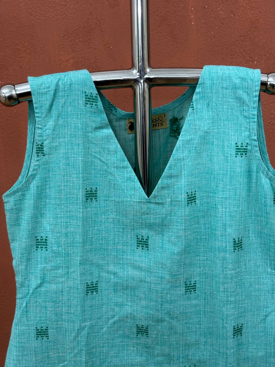 RS.440/- (50%Off on MRP Rs.880/-)(DS-866)