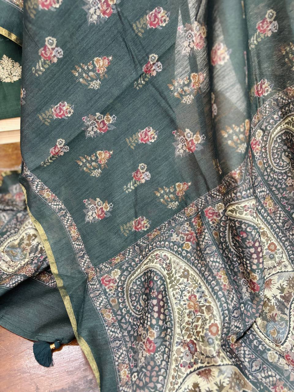 RS.1170/- (70% Off on MRP Rs.3900/-)( DS883)