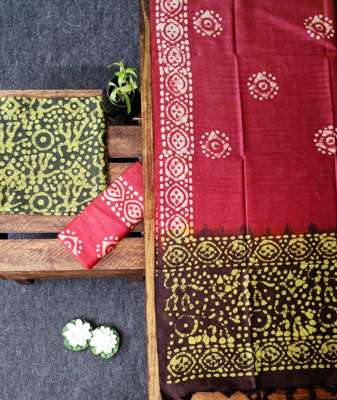 Khadi Batik set ( code-127w)