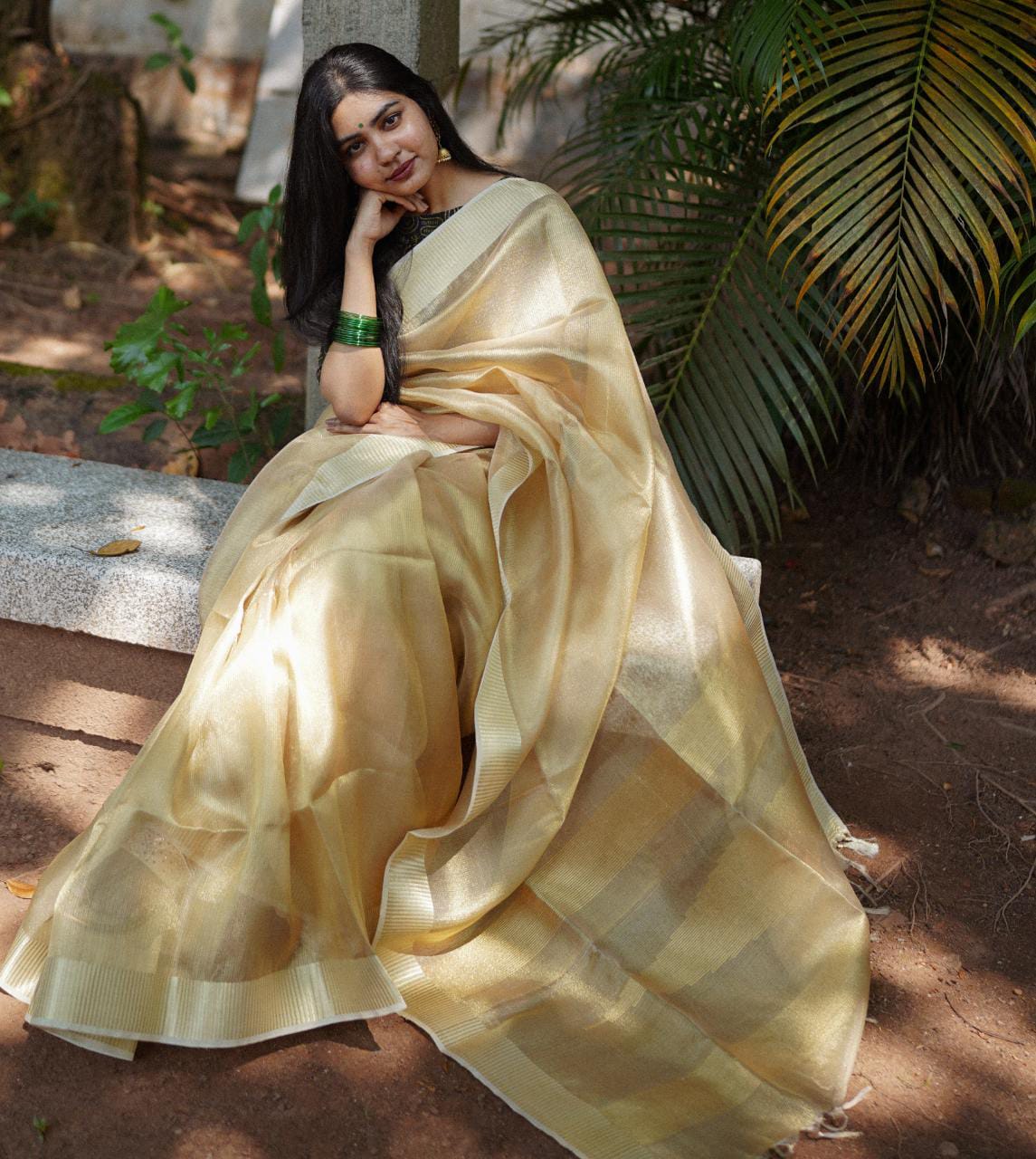 RS.1350/- (70% Off on MRP Rs.4500/-)( DS-295)