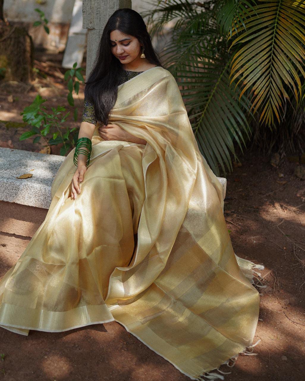 RS.1350/- (70% Off on MRP Rs.4500/-)( DS-295)